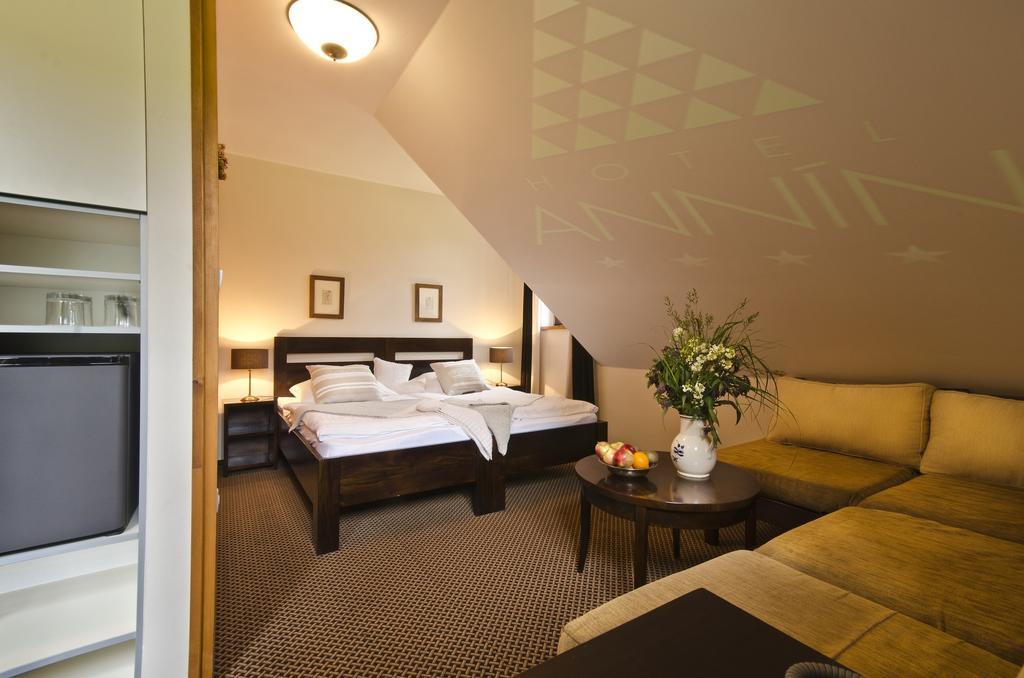 Hotel Annín Екстериор снимка